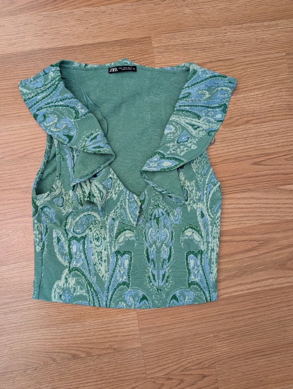 Zara Green Paisley Ruffle V-Neck Tank